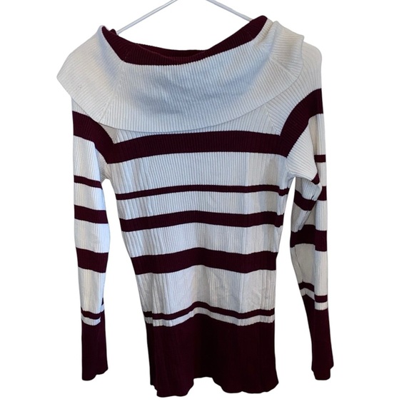 bintage 90s Basic Styles Striped Burgundy and Cream Women's Sweater - Picture 2 of 6